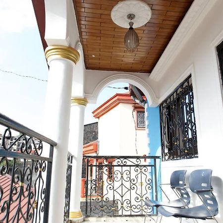 Apparts meublés Tigson Yaoundé Esterno foto