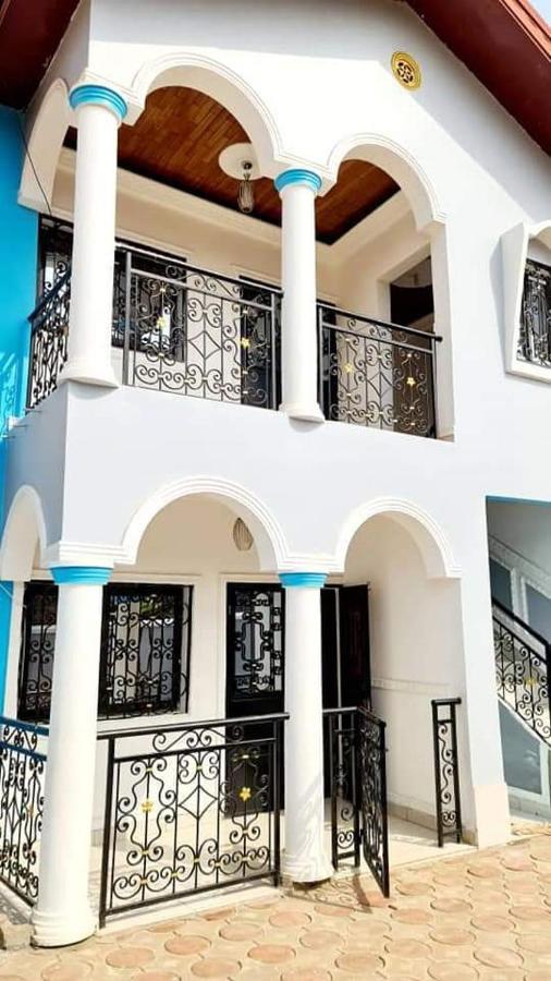 Apparts meublés Tigson Yaoundé Esterno foto